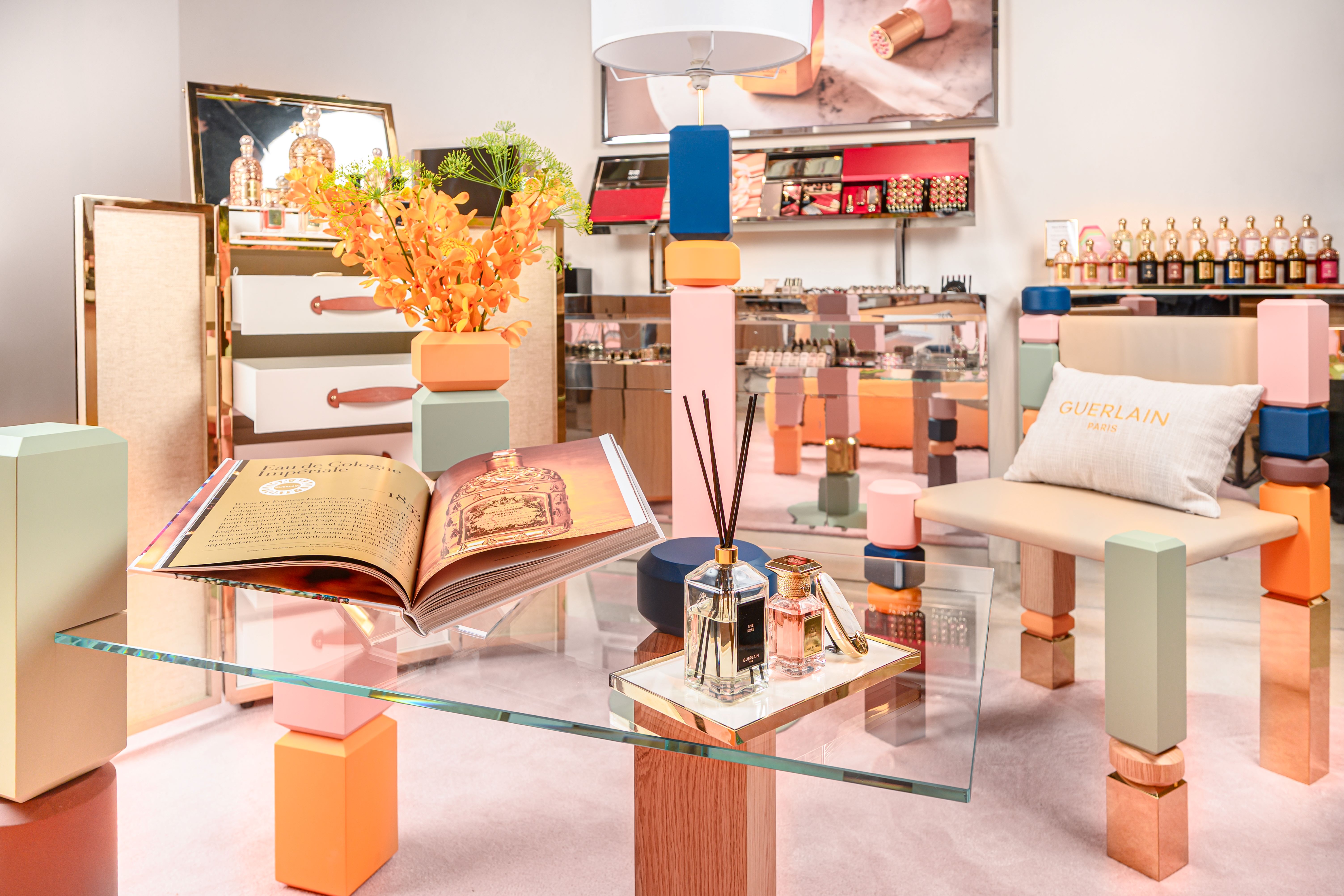 法國嬌蘭 藝術沙龍香氛藝廊-色彩概念店